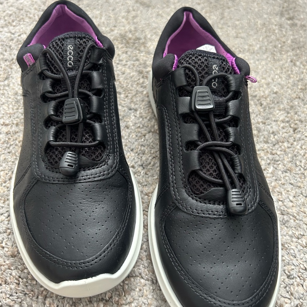 Ecco Black and Purple Sneakers with Modern Design